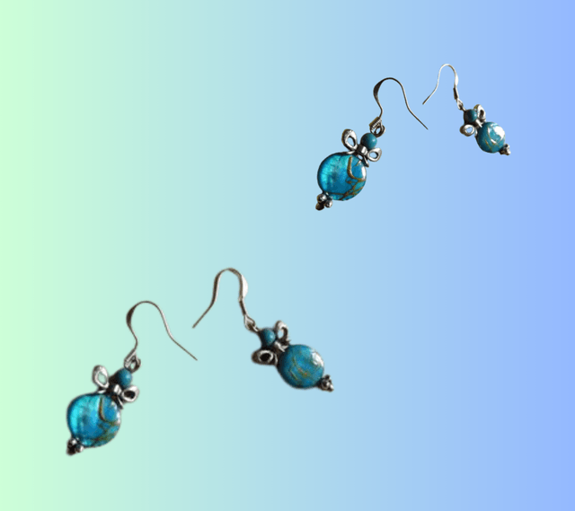 A Boucles d'Oreille Mignardise Bleue