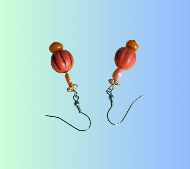 A Boucles d'Oreille Citrouille