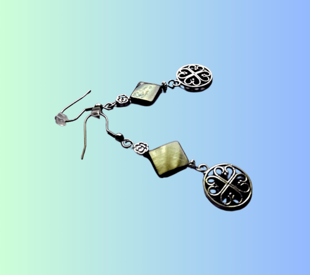 A Boucles d'Oreille Cœurs celtiques Vert