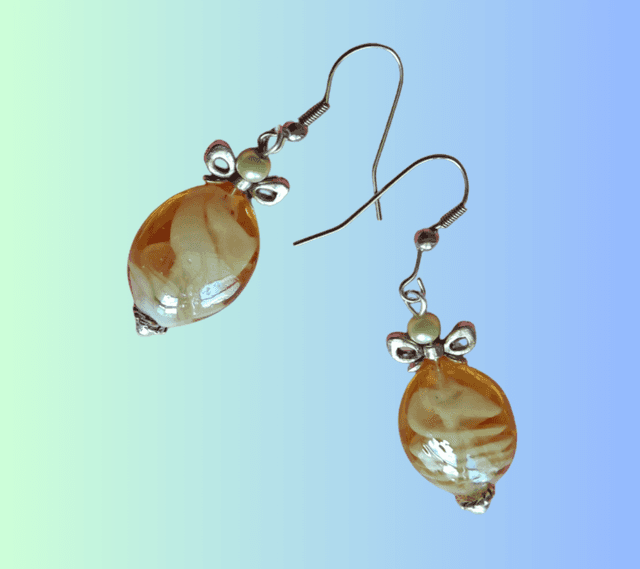 A Boucles d&#039;Oreille Amphore