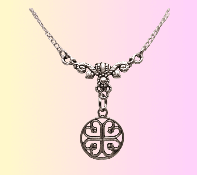 A Collier Médaillon Cœurs Collection DéliCat
