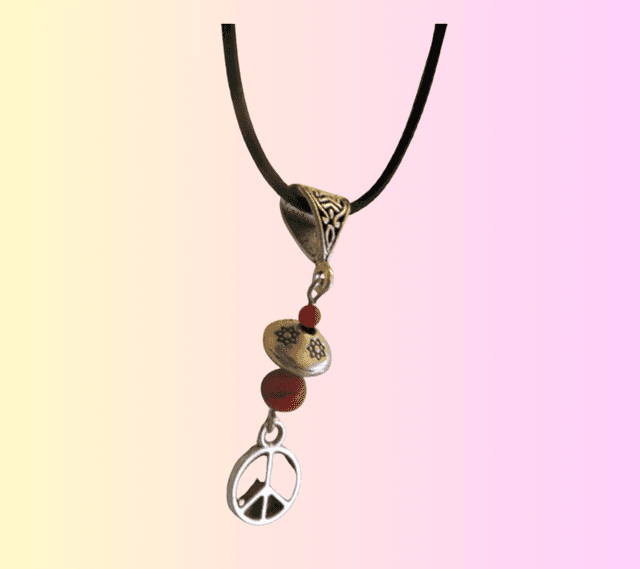 B Collier Pacifique rouge